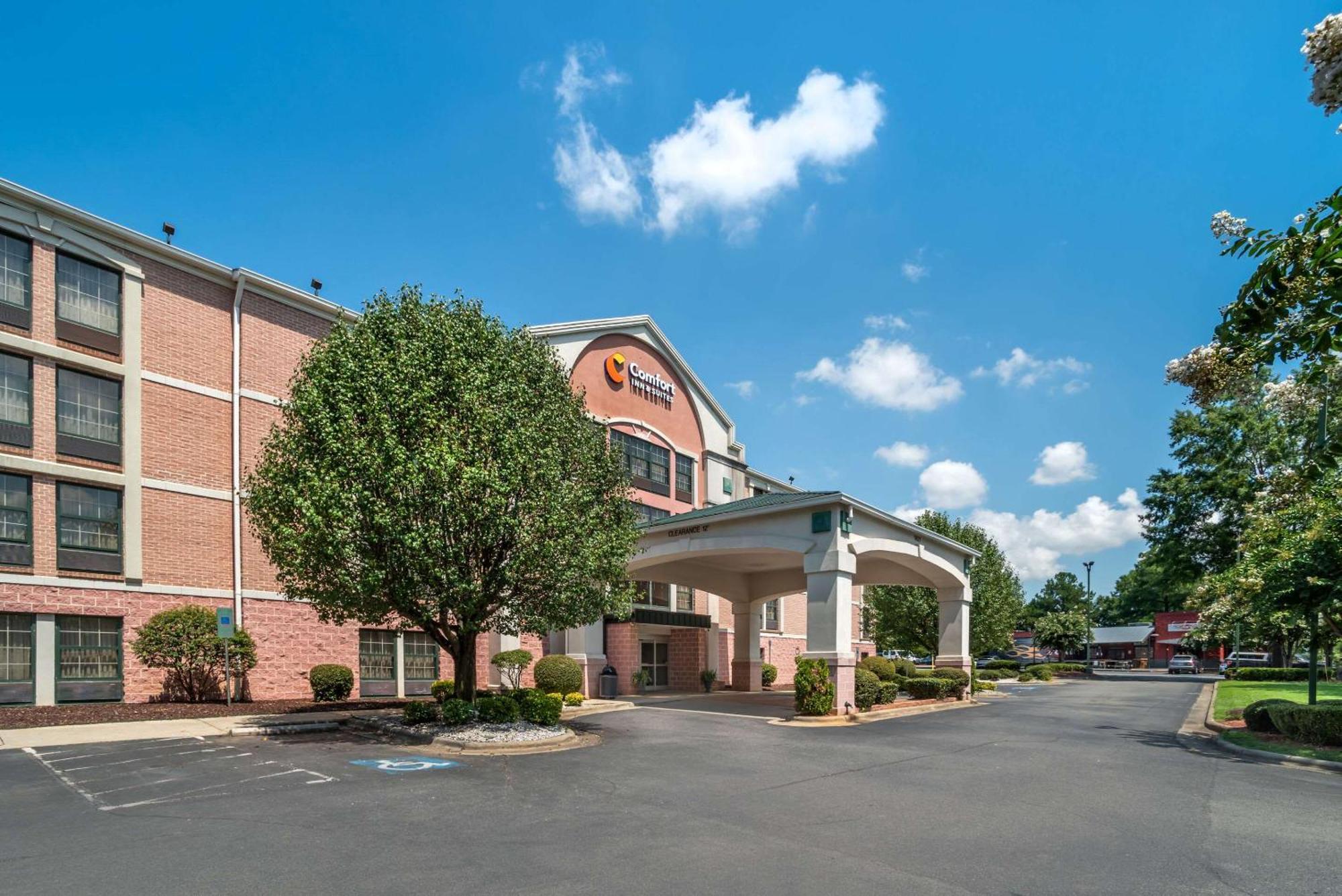 Comfort Inn & Suites Lake Norman Cornelius Kültér fotó